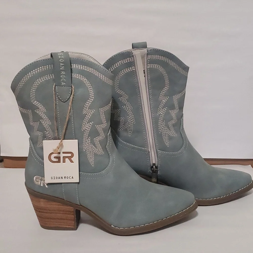 GIOAN ROCA - Picture 2 of 2